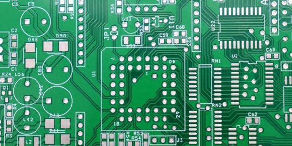 2025年全球PCB十强企业揭晓：中国占据8席，榜首收入超过380亿元