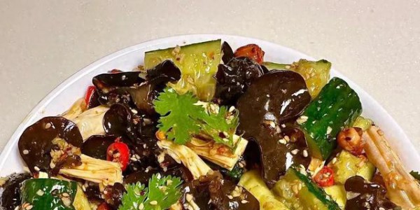 天越来越热了，这7道凉拌菜做法，鲜香美味，酸辣开胃，太下饭啦