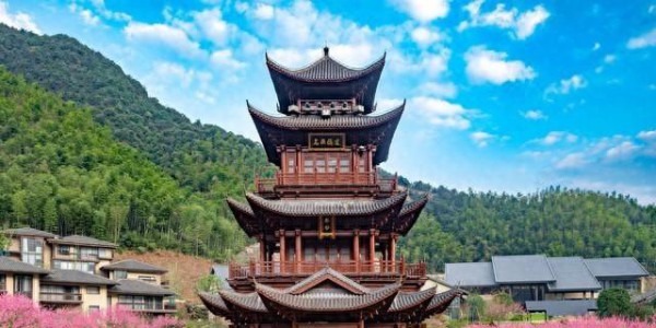 别只盯着庐山了！江西这3个冷门小城，才是真正的仙境天花板！