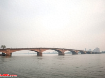 天津首现！海河边的时空隧道！天津惊现沉浸式运河奇境