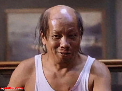 人血馒头吃不停！挚友曝梁小龙去世细节，小20岁娇妻成遗憾