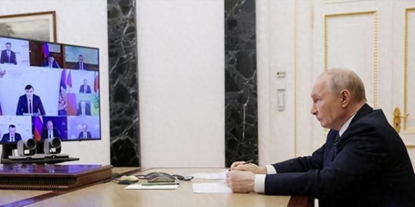 万万没想到，俄乌拉锯4年后，第一个即将倒下的不是乌克兰，是它