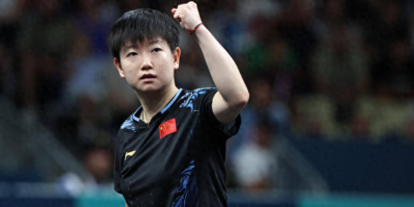 三年630万！官媒发文，揭开25岁孙颖莎另一面，日媒评价一字不错