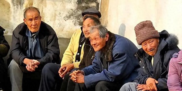 死亡高峰倒计时！3亿人口集中“退场”，房价，养老，消费全重来