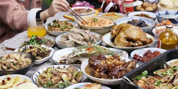 “除夕3不摆，来年祸不兴”，这3样别上桌，不吉利，规矩要懂