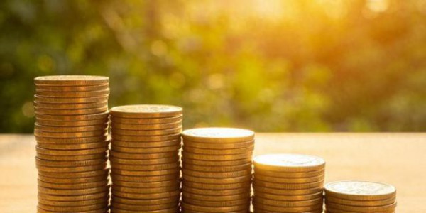 2026年买基金的都留心！三大新规已定，咱们的钱袋终于有了硬保障