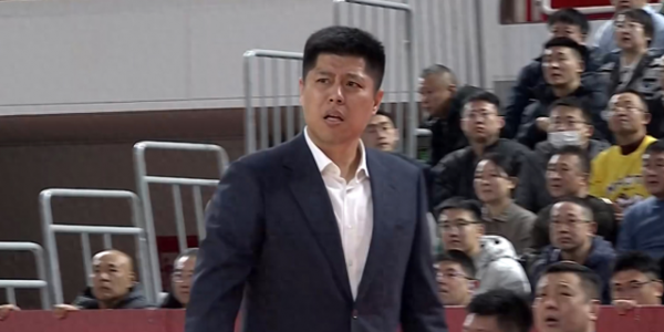 闹他！拒绝大逆转+5人上双，CBA夺冠热门首胜：最后差点翻车爆冷