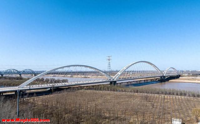 济南黄河齐鲁大桥项目全面复工 今年年底具备通车条件
