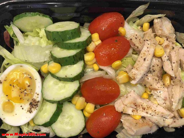 “漂亮饭”凉了？从排队3小时到打5折没人吃，餐饮网红栽在哪了