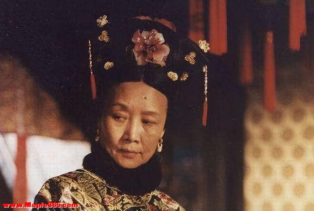 慈禧喝人乳十五年，奶娘临死大笑道破：老佛爷喝的从不是人乳