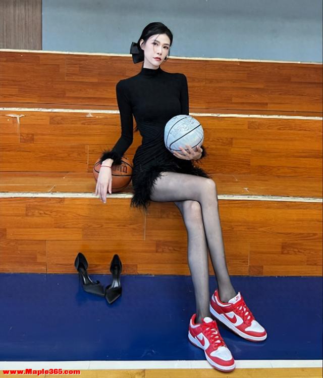 女篮许诺现状：进入大学当老师，成知名网红，39岁不缺钱却仍单身