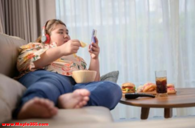 研究发现:那些每天吃完饭就躺下的人，65岁以后，大多变成了这样!