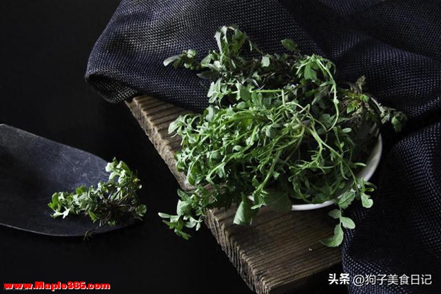 惊蛰后，这菜使劲吃，它是“养肝高手”，鲜嫩营养，包饺子真的香