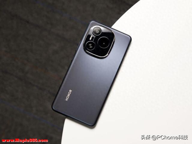 买充电宝送手机 传荣耀X80 GT配13080mAh电池