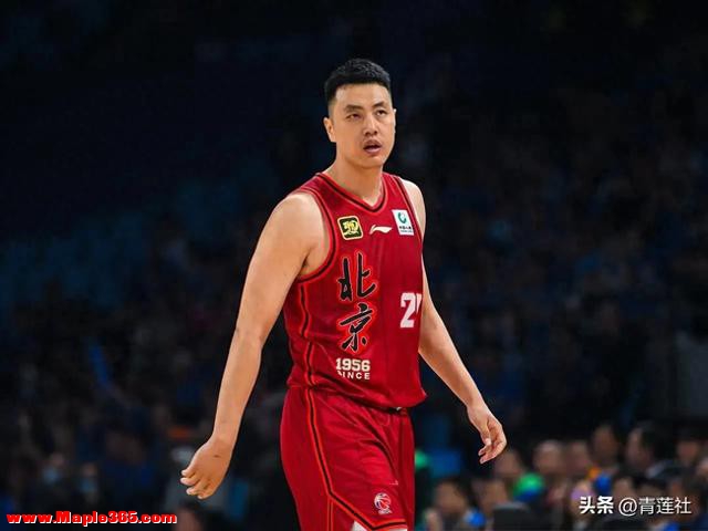 翟晓川用伤腿换来一周假期广东跌入角斗场：CBA最后一张天堂门票