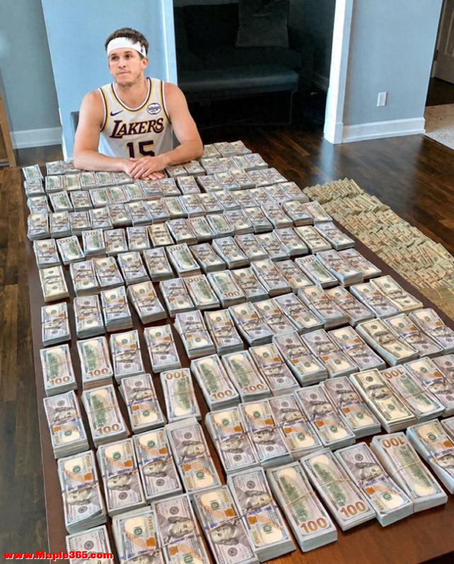 他拒绝8920万肥约，如今赌到1.85亿顶薪，还创造80年NBA第一纪录