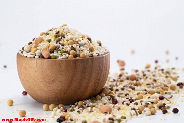 调查发现：经常用糙米当主食的人，不出半年，身体或有这4大改善