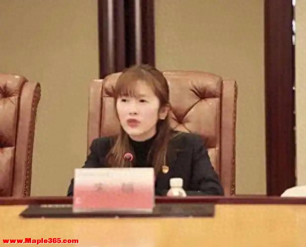 无背景无光环！80后女柜员24年逆袭4200亿上市银行副行长