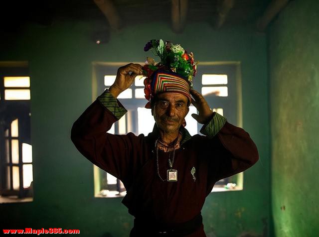 喜马拉雅山的神秘部落：喜欢吃素，无婚姻制度，其繁衍方式特殊-6.jpg