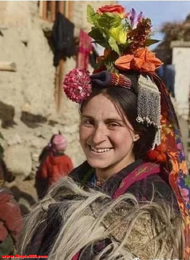 喜马拉雅山的神秘部落：喜欢吃素，无婚姻制度，其繁衍方式特殊-21.jpg