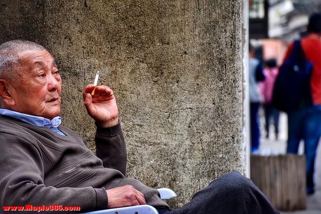 上了年纪再戒烟，等于“慢性自杀”？老人该不该戒烟？医生来解答-5.jpg