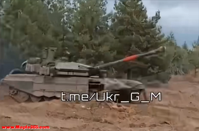 护甲点满，稳步推进！坚盔重甲的俄军坦克群，势不可挡的突破尖兵-27.jpg