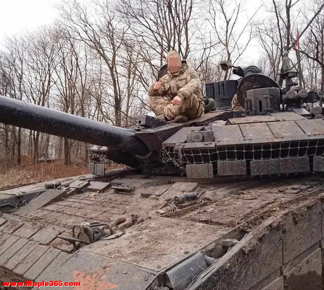 护甲点满，稳步推进！坚盔重甲的俄军坦克群，势不可挡的突破尖兵-38.jpg