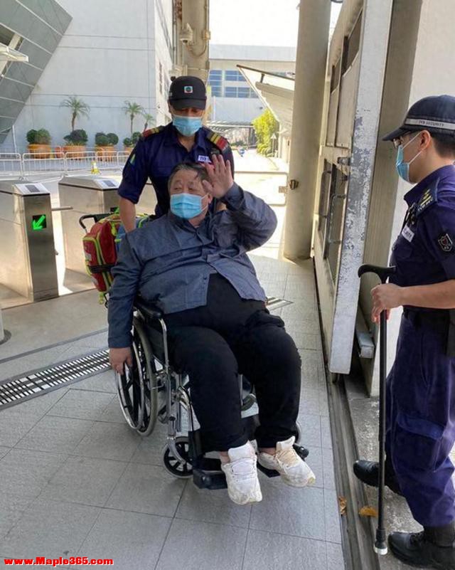 76岁TVB前男星跌倒送医，4子女拒接电话，好友无奈报警，事出有因-37.jpg