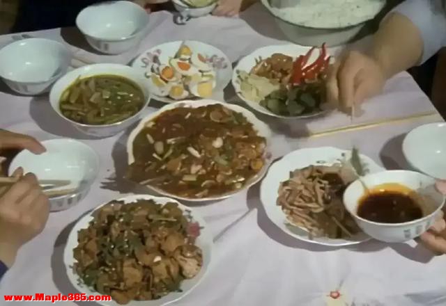 让我们一起看看80年代的生活面貌，中国人吃什么？-13.jpg