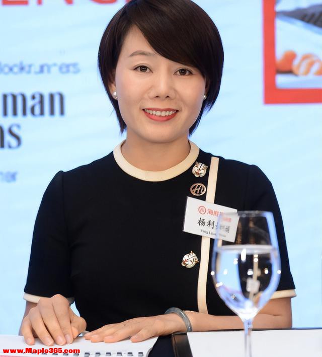 海底捞首位女服务员杨利娟：小学学历，17岁入职，42岁身价125亿-19.jpg