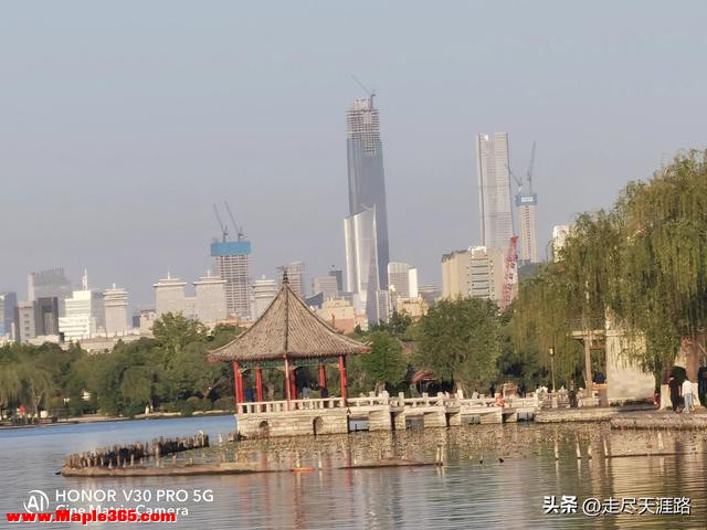济南大明湖一日游，这里还真能看到高新区山东第一高楼！-43.jpg