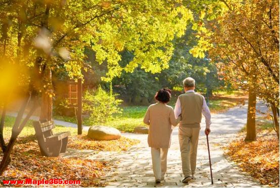 60岁是寿命决定期，无论男女，走路没4个表现，想不长寿都难-4.jpg