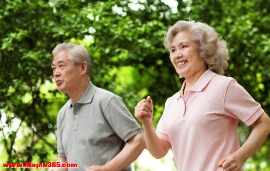 60岁是寿命决定期，无论男女，走路没4个表现，想不长寿都难-18.jpg