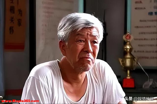 演员张洪杰:三个孩子都啃老,他和妻子晚年的抉择打了所有儿女的脸-33.jpg