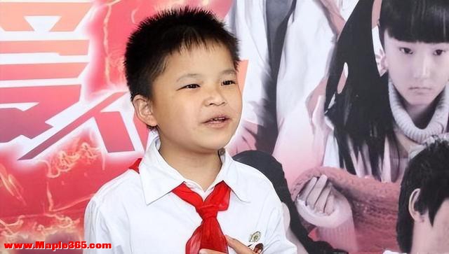 汶川地震9岁小英雄，被姚明抱上奥运，发誓考清华，如今过的怎样-2.jpg