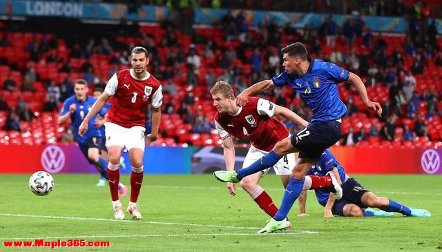 欧洲杯-意大利加时2-1淘汰奥地利 基耶萨+佩西纳破门 阿瑙进球无效-11.jpg