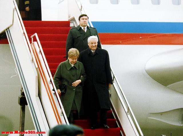 叶利钦对中国有何贡献？颁发他一吨大勋章都不过分？他到底做了啥-10.jpg