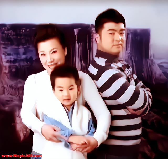 小香玉和王为念离婚19年：一个儿孙满堂，一个3婚终获幸福-47.jpg