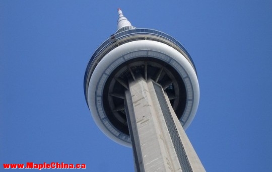 The-CN-Tower-Toronto-e1350396020286