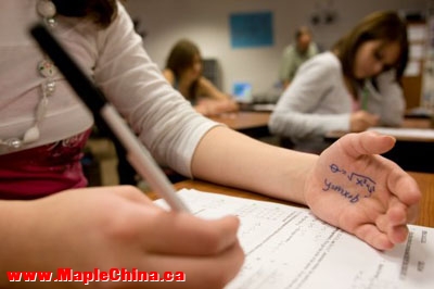 加拿大大学生作弊调查：留学生作弊是本地生3倍！