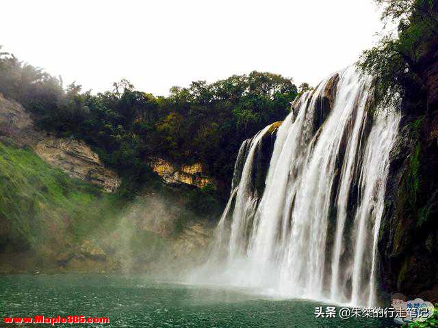 以连环密布的瀑布群而闻名 堪称“中华第一瀑”360度全方位观赏-4.jpg