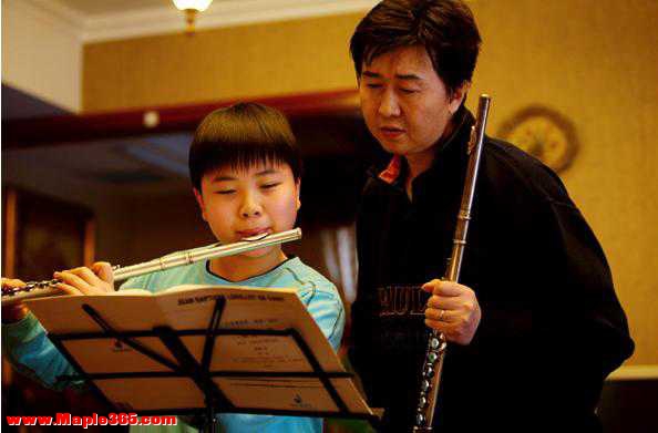 付笛声：靠一首歌唱一辈子，坐拥北京四合院，儿子成总裁-12.jpg